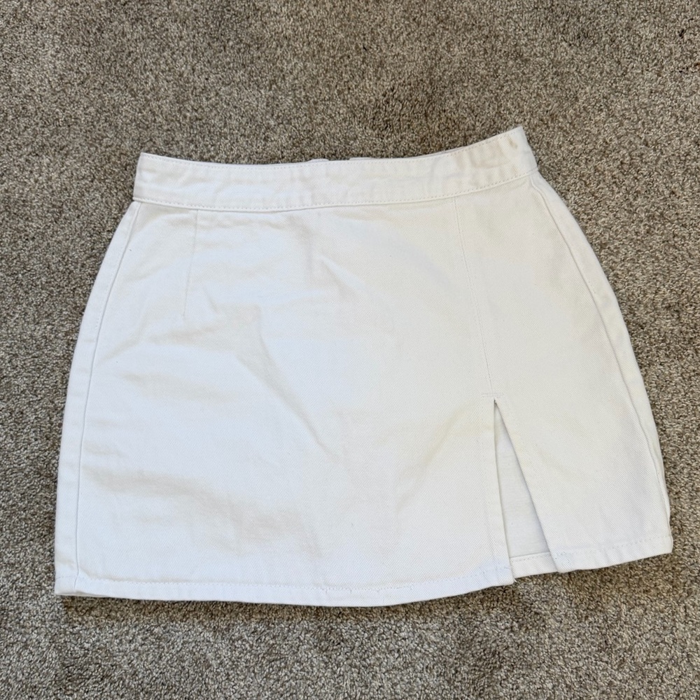 Lioness Elegant White Women's Skirt